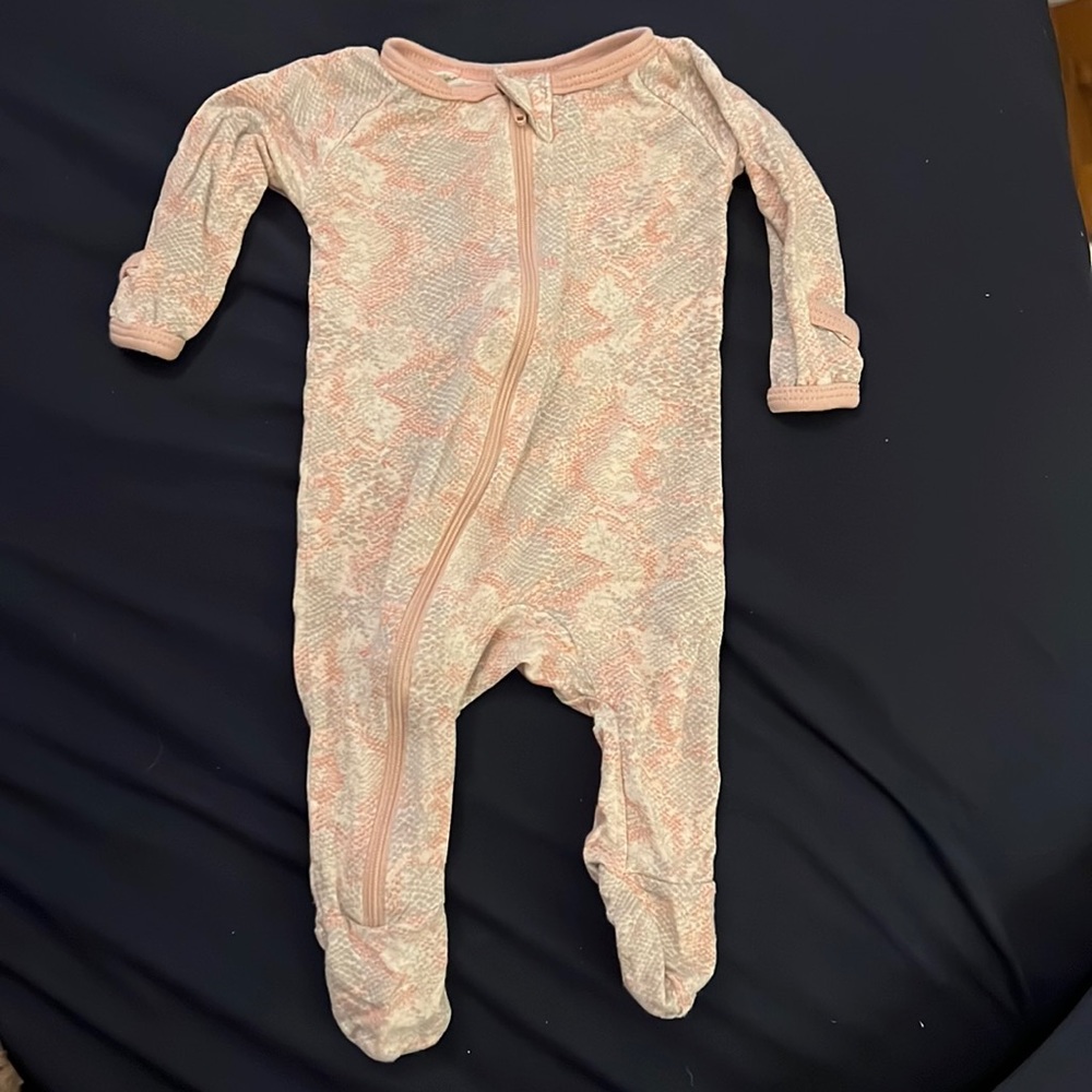 Bestaroo Newborn Pink Snakeskin Footie